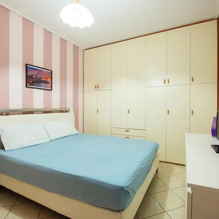 Bella's Apartment